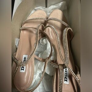 Champagne gold sandals dune